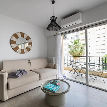 Cmg - Bel Avec Balcon - 200m De La